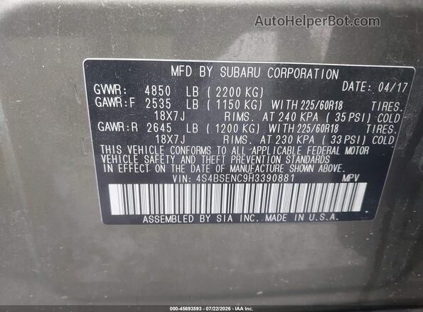 4S4BSENC9H3390881 2017 SUBARU OUTBACK Green Widok komory silnika