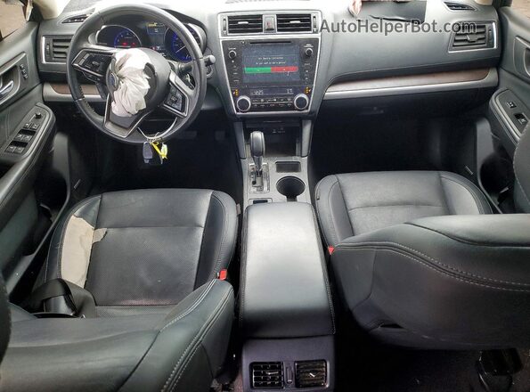 4S4BSENCXK3252452 2019 SUBARU OUTBACK Silver Widok deski rozdzielczej