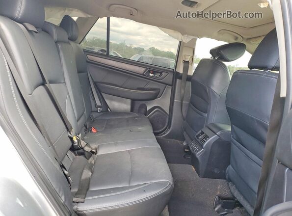 4S4BSENCXK3252452 2019 SUBARU OUTBACK Silver Widok wnętrza z tyłu