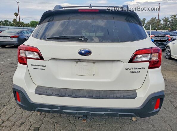 4S4BSENCXK3284723 2019 SUBARU OUTBACK White Widok z tyłu
