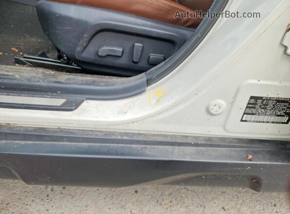 4S4BSETC0K3268565 2019 SUBARU OUTBACK White VIN sticker view