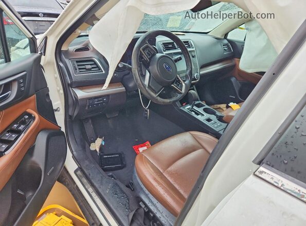4S4BSETC5J3234765 2018 SUBARU OUTBACK White Вид панелі приладів