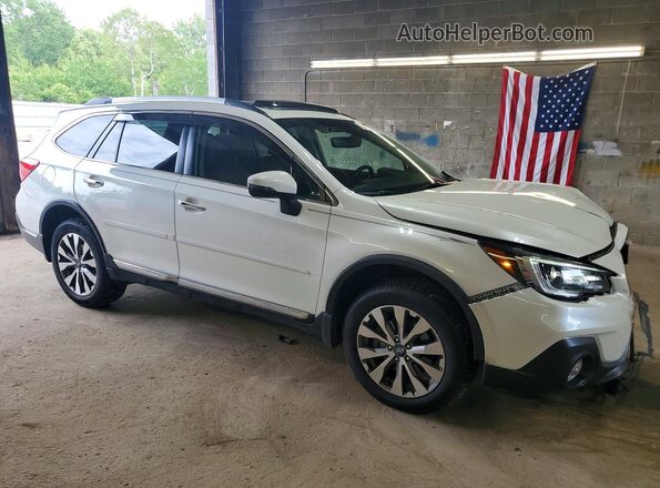 4S4BSETC5J3301364 2018 SUBARU OUTBACK Белый Передняя правая четверть