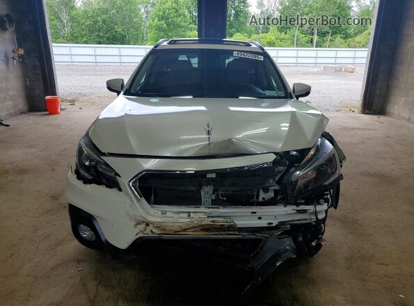 4S4BSETC5J3301364 2018 SUBARU OUTBACK Белый Вид спереди