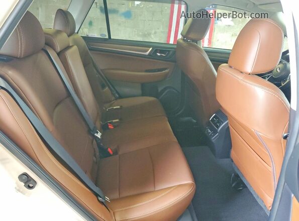 4S4BSETC5J3301364 2018 SUBARU OUTBACK Белый Вид задней части салона