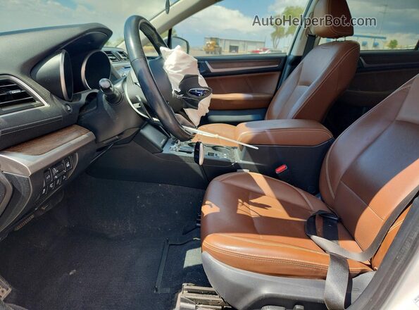 4S4BSETC7J3279562 2018 SUBARU OUTBACK White წინა სალონის ხედი