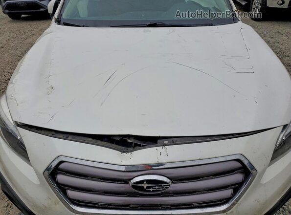 4S4BSETC8H3397257 2017 SUBARU OUTBACK White Vista interior trasera