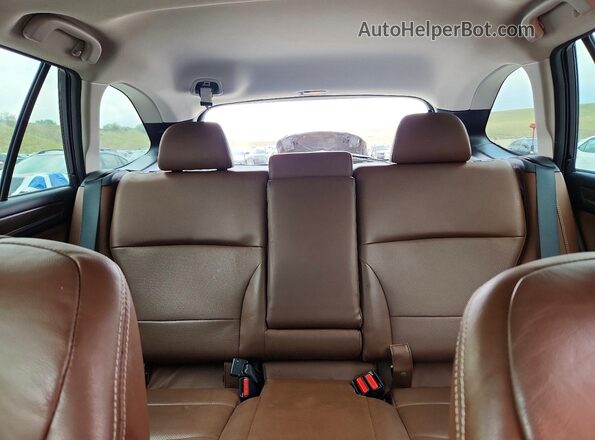 4S4BSETC8J3233206 2018 SUBARU OUTBACK Blue Widok tylnych siedzeń