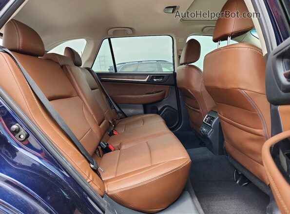 4S4BSETC8J3233206 2018 SUBARU OUTBACK Blue Widok wnętrza z tyłu