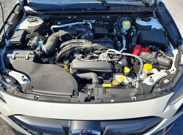 4S4BTACC0R3190885 2024 SUBARU OUTBACK White Widok wnętrza z tyłu