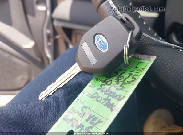 4S4BTACC9S3172598 2025 SUBARU OUTBACK Серебряный Вид панели приборов