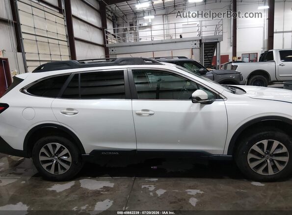 4S4BTADC1M3151018 2021 SUBARU OUTBACK White უკანა სალონის ხედი