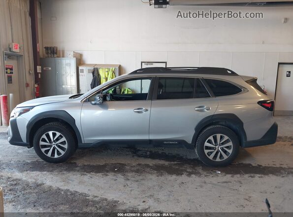 4S4BTADC1R3144495 2024 SUBARU OUTBACK Silver Widok wnętrza 360 stopni