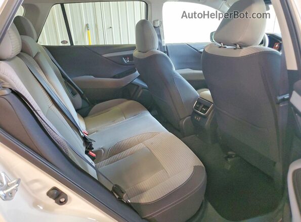4S4BTADC4N3267346 2022 SUBARU OUTBACK White Widok wnętrza z tyłu