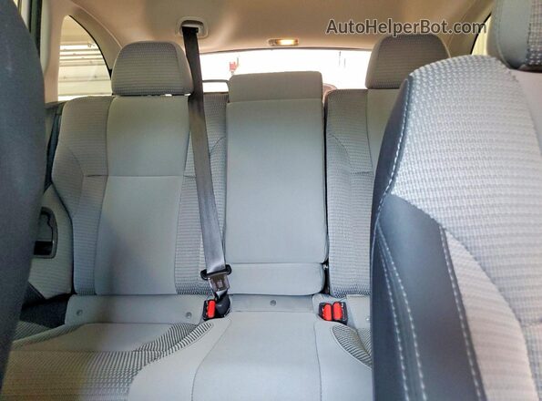 4S4BTADC4N3267346 2022 SUBARU OUTBACK White Widok tylnych siedzeń