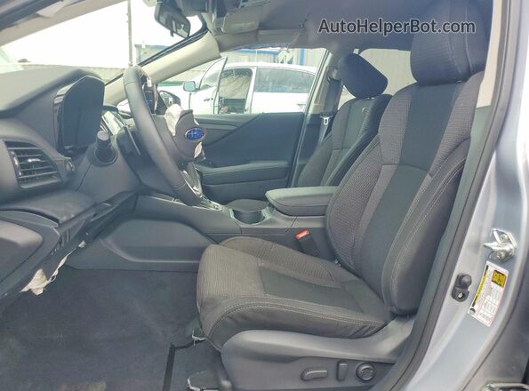 4S4BTADC7S3263853 2025 SUBARU OUTBACK Silver Widok wnętrza z przodu