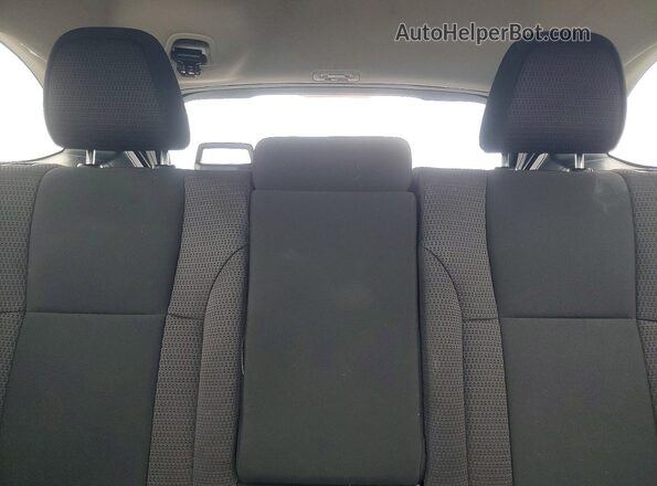 4S4BTADC7S3263853 2025 SUBARU OUTBACK Silver Widok tylnych siedzeń