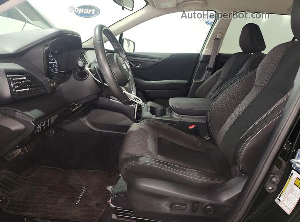 4S4BTADC9R3241153 2024 SUBARU OUTBACK Black Widok wnętrza z przodu