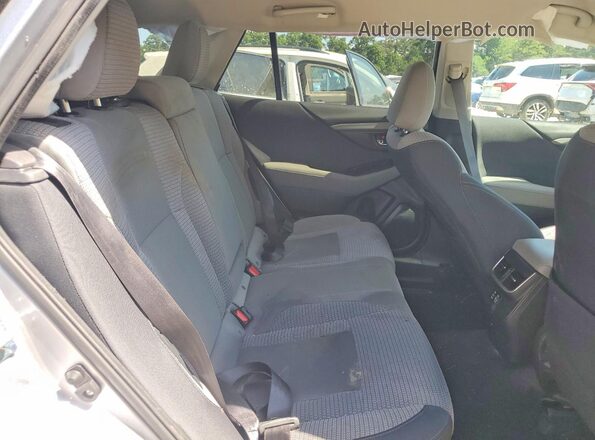 4S4BTADC9R3248572 2024 SUBARU OUTBACK Silver Rear interior view