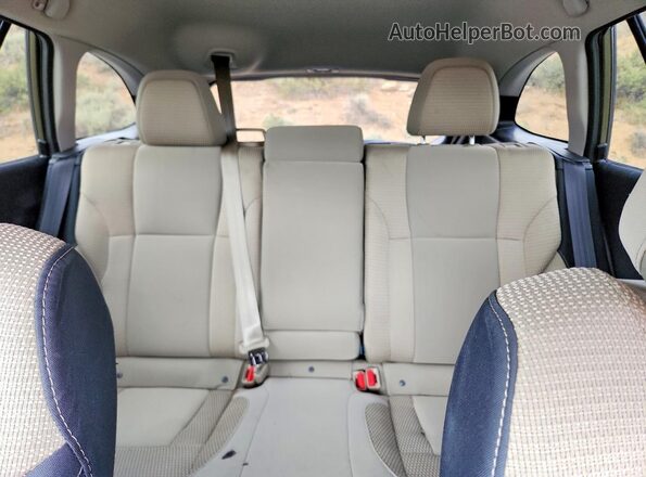 4S4BTADC9S3200009 2025 SUBARU OUTBACK Зеленый Вид задних сидений