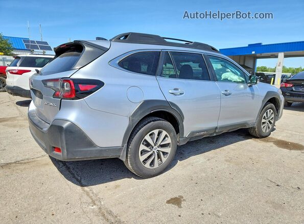 4S4BTAFC1S3335563 2025 SUBARU OUTBACK Серебряный Задняя правая четверть