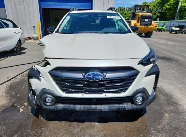 4S4BTAFC5S3152229 2025 SUBARU OUTBACK White Widok z przodu