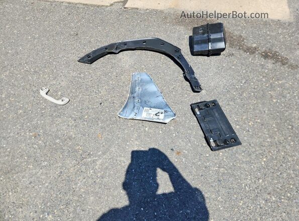 4S4BTAFC5S3152229 2025 SUBARU OUTBACK White Widok naklejki z numerem VIN