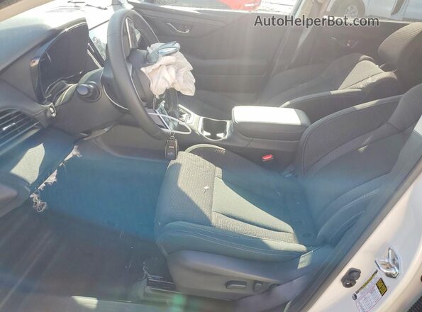 4S4BTAFC7S3202533 2025 SUBARU OUTBACK Белый Вид салона спереди