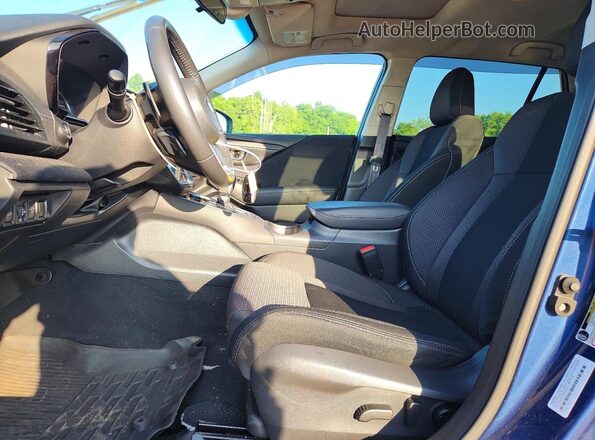 4S4BTAFC9N3259885 2022 SUBARU OUTBACK Синий Вид салона спереди