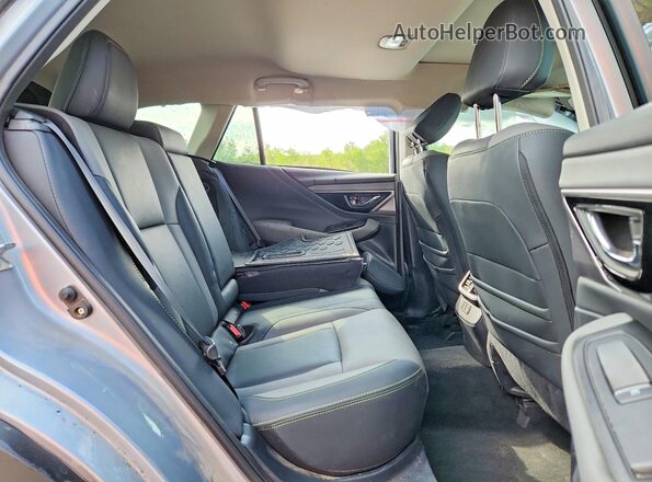 4S4BTALC0P3125001 2023 SUBARU OUTBACK Silver Rear seats view