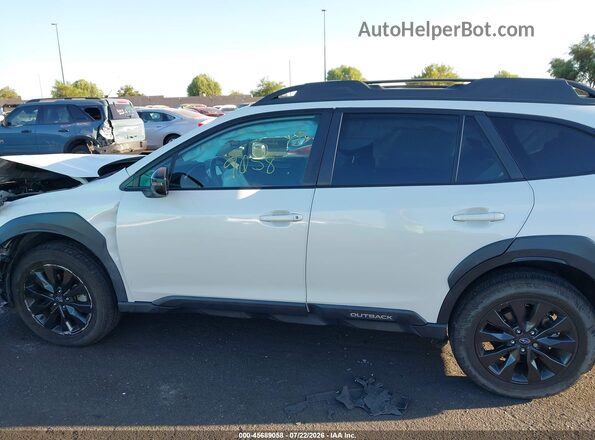 4S4BTALC3R3158707 2024 SUBARU OUTBACK White 360 interior view