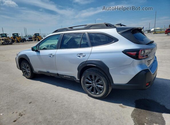 4S4BTALC4R3109290 2024 SUBARU OUTBACK Серебряный Задняя левая четверть