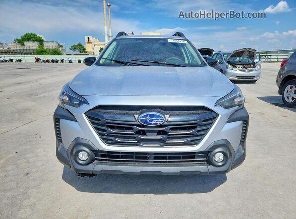 4S4BTALC4R3109290 2024 SUBARU OUTBACK Серебряный Вид спереди