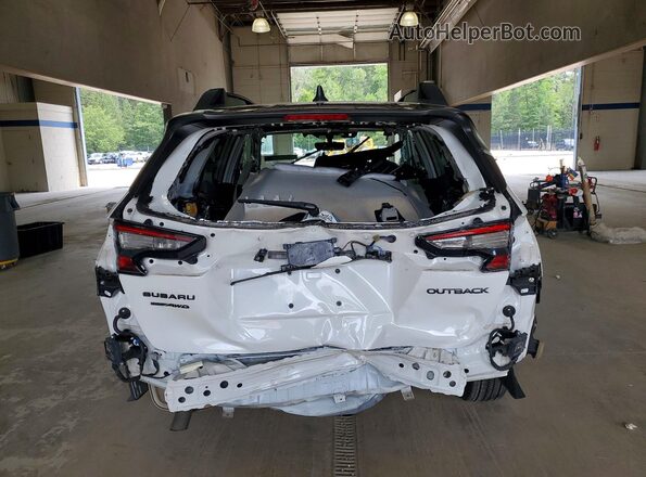 4S4BTALC8R3189869 2024 SUBARU OUTBACK White Rear view