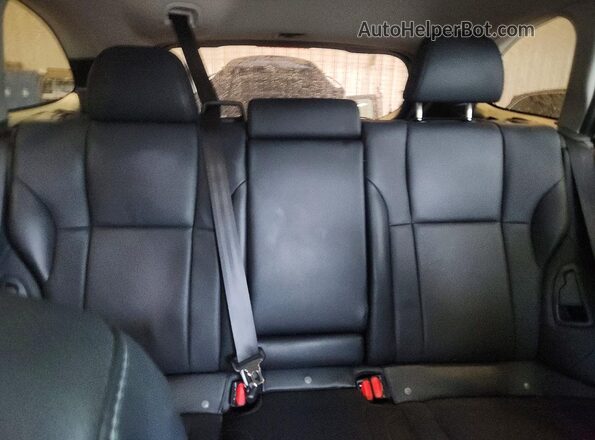 4S4BTAMC3M3195084 2021 SUBARU OUTBACK Silver Widok tylnych siedzeń