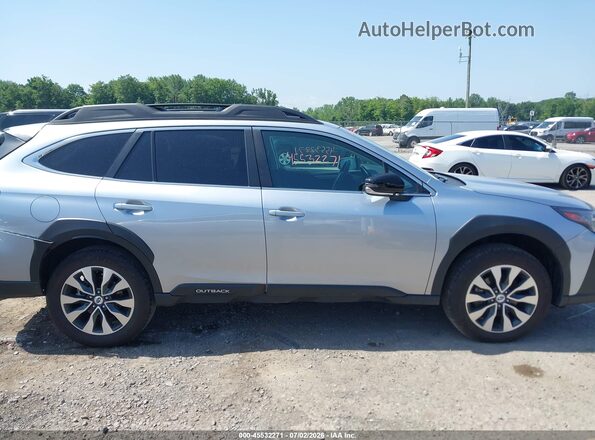 4S4BTAMCXR3142793 2024 SUBARU OUTBACK Серебряный Вид задней части салона