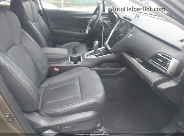 4S4BTANC0N3266516 2022 SUBARU OUTBACK Green Front interior view