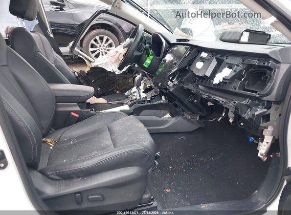 4S4BTANC0R3148620 2024 SUBARU OUTBACK White წინა სალონის ხედი