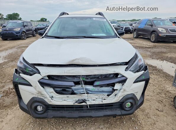 4S4BTANC0R3203552 2024 SUBARU OUTBACK White Widok z przodu