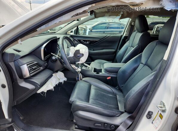 4S4BTANC2M3216831 2021 SUBARU OUTBACK White Widok wnętrza z przodu