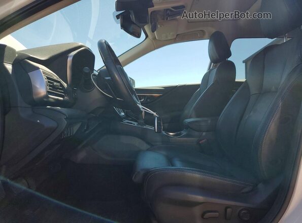 4S4BTANC2P3127846 2023 SUBARU OUTBACK White Vista interior delantera