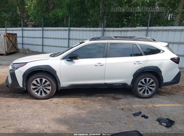 4S4BTANC5R3117850 2024 SUBARU OUTBACK White Սալոնի 360 աստիճան տեսք