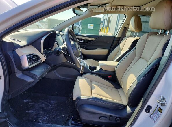 4S4BTANC5S3228114 2025 SUBARU OUTBACK White Vista interior delantera