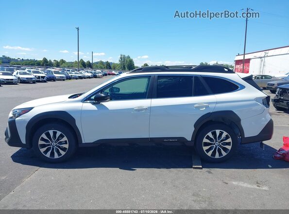 4S4BTANC6R3244378 2024 SUBARU OUTBACK White 
