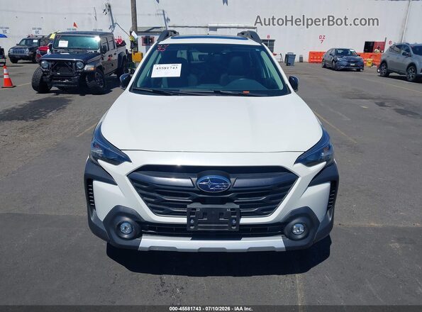 4S4BTANC6R3244378 2024 SUBARU OUTBACK White Rear interior view