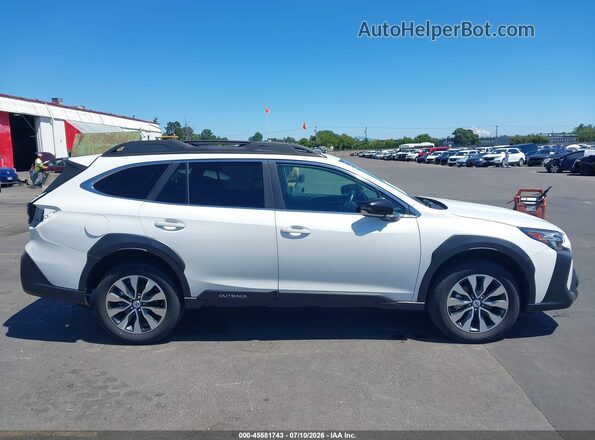 4S4BTANC6R3244378 2024 SUBARU OUTBACK White 360 interior view