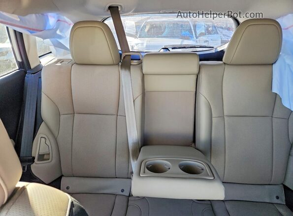 4S4BTANC6S3110234 2025 SUBARU OUTBACK White უკანა სავარძლების ხედი