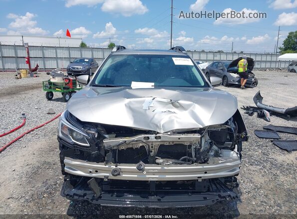 4S4BTANC8L3101164 2020 SUBARU OUTBACK Gold Widok wnętrza z tyłu