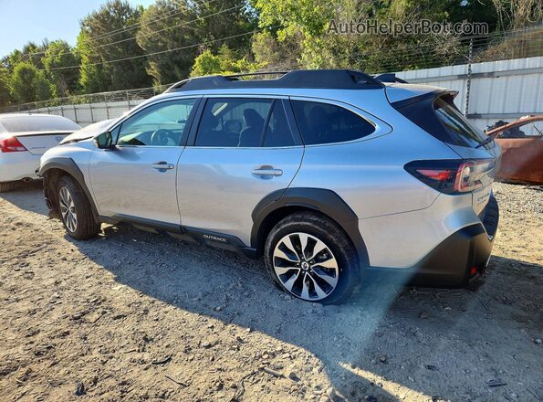 4S4BTANC9S3263688 2025 SUBARU OUTBACK Серебряный Задняя левая четверть