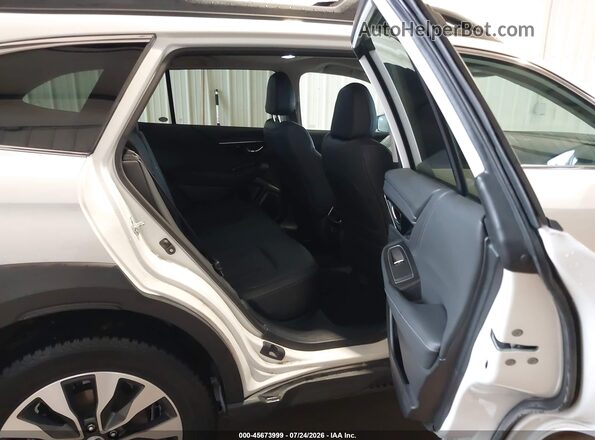 4S4BTANCXP3165776 2023 SUBARU OUTBACK White Widok naklejki z numerem VIN
